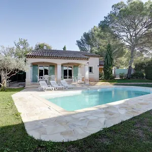 De Charme, 8 Pers, Climatisée, Piscine Chauffée, Calme Garanti Roquebrune-sur Argens